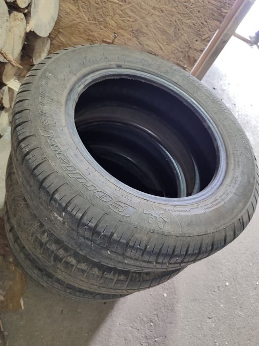 Продам резину  на 14 летние ,