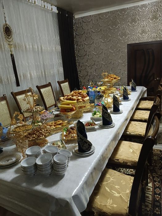 Stol stulshik Satiladi