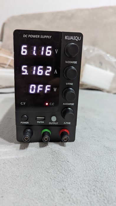 Vînd sursã de laborator