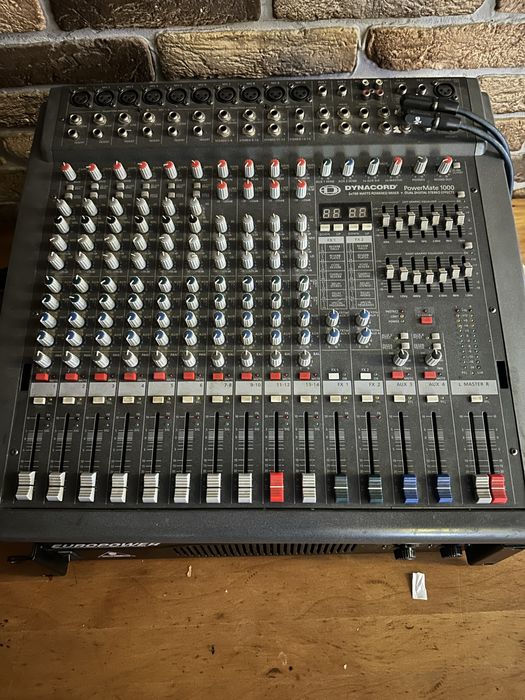 Музыкальная аппаратура комплект