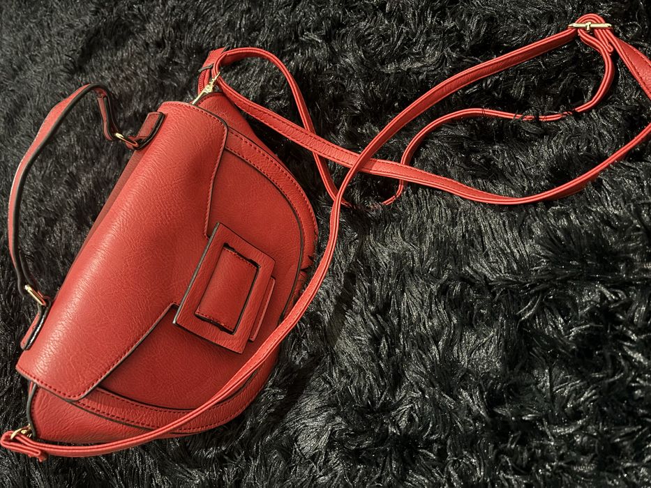 Дамска чанта