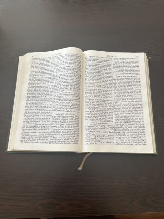 Biblie (Sfânta Scriptură) - Traducerea Dumitru Cornilescu, cu trimiteri