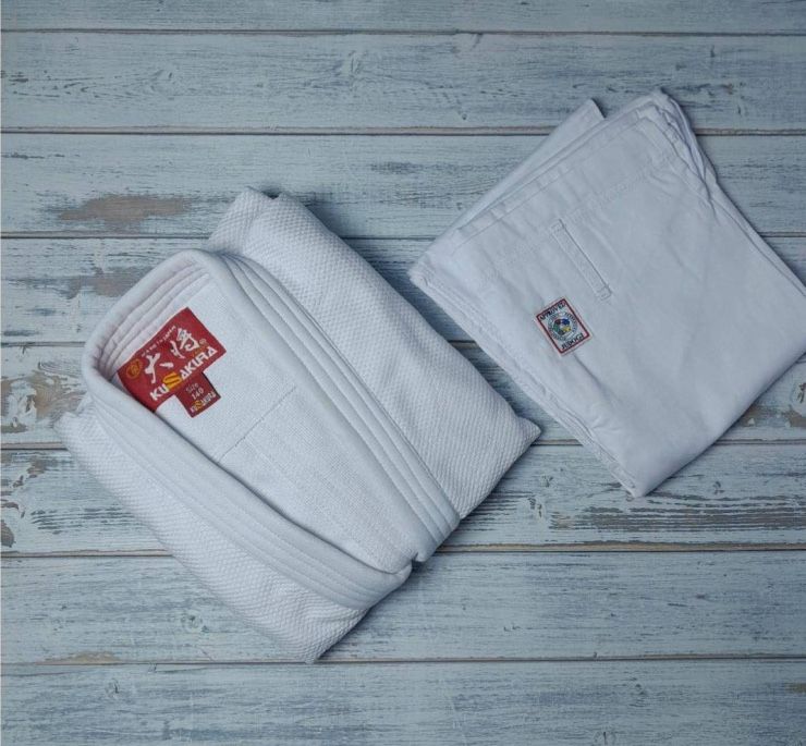 кимоно для дзюдо