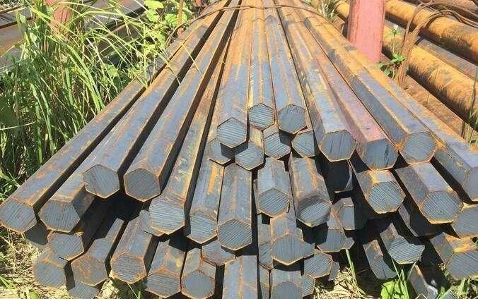 Круги стальные мерные и немерные (шестигранник, квадрат стальной)