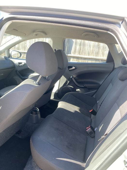 Seat ibiza 2010 1.6 tdi