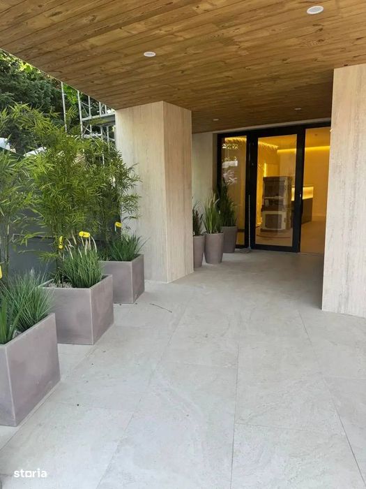 Construit! Erou Iancu- 4 camere cu gradina privata