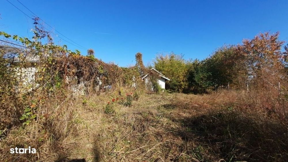Vând proprietate în sat Brătești, com. Șirna, jud. Prahova