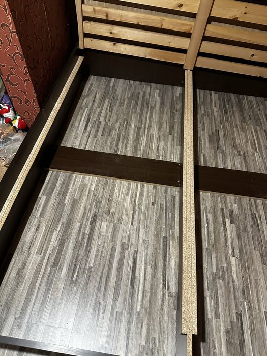 Спалня(без дървената скара)