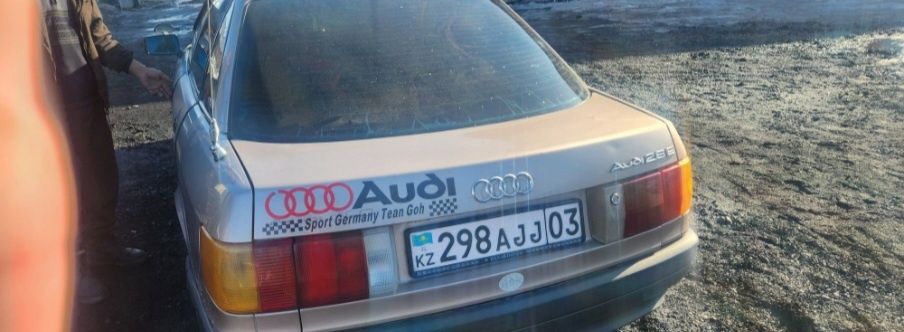 Продам ауди 80 б3