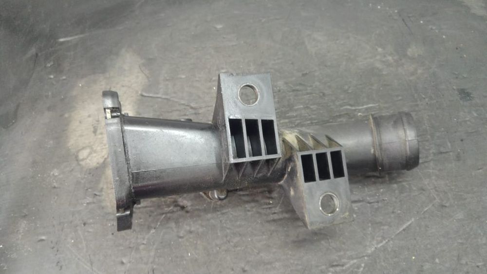 Tubulatura intercooler cu senzor 1.6 hdi citroen xsara berlingo c4 peugeot 307 9651411680