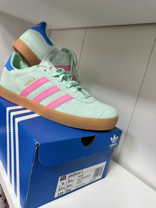 Маратонки adidas gazelle 37