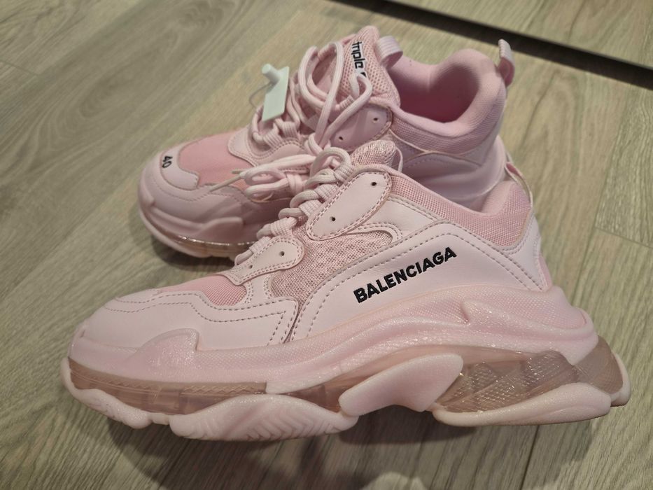Copie 1 la 1 Triple S Balenciaga Roz