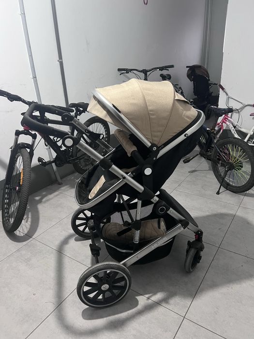 Продам коляску 2 в 1