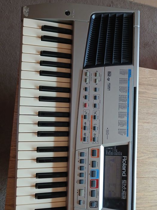 Електрическо пиано Roland em-26