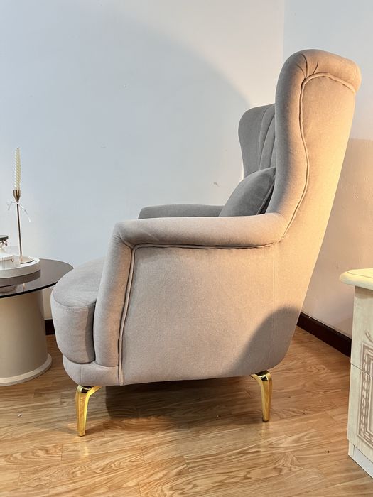 Новый диван с креслом