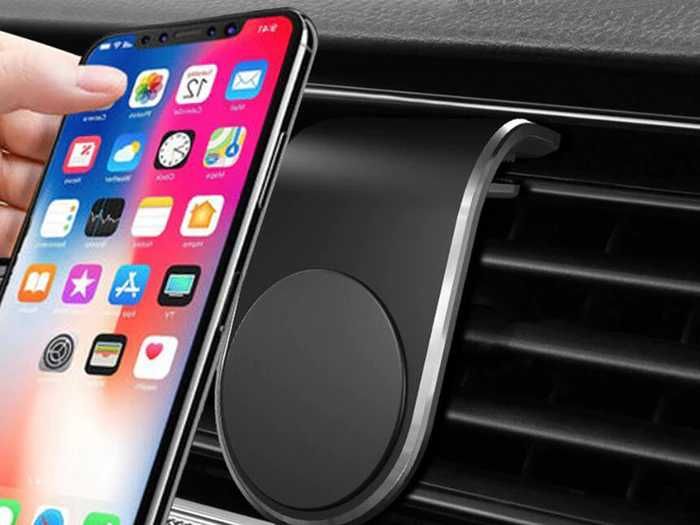 Стойка за телефон в автомобил