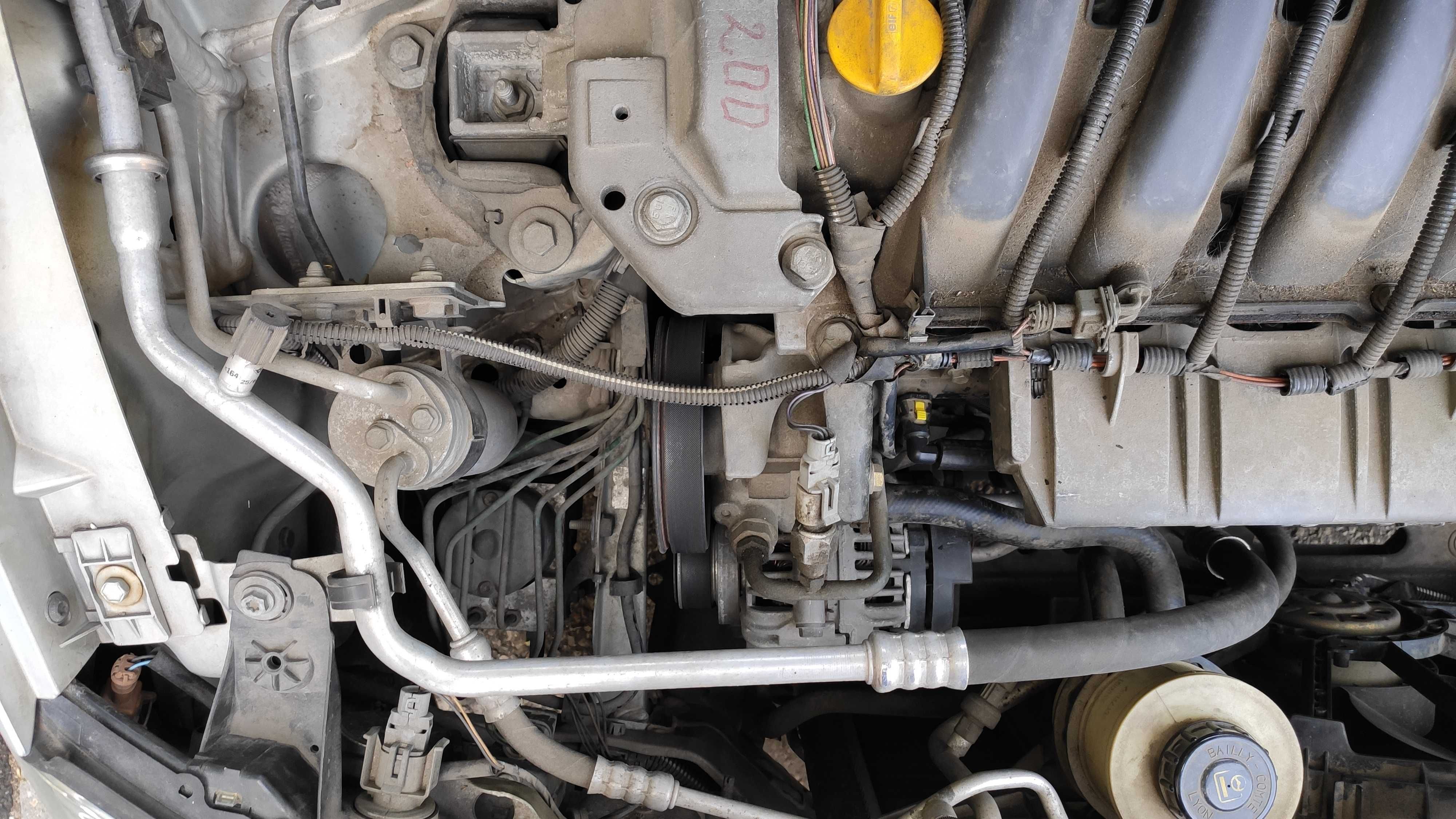 Renault Scenic / Рено Сценик 1.6 гр. София Център • OLX.bg
