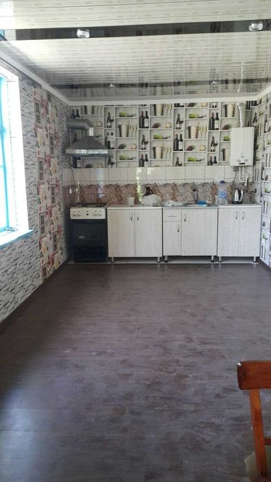 Продажа готовый дом Янгибазар центр 520кв.м 4 комнаты 90000у.е