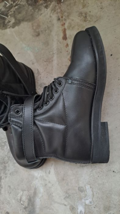 Продам берцы новые