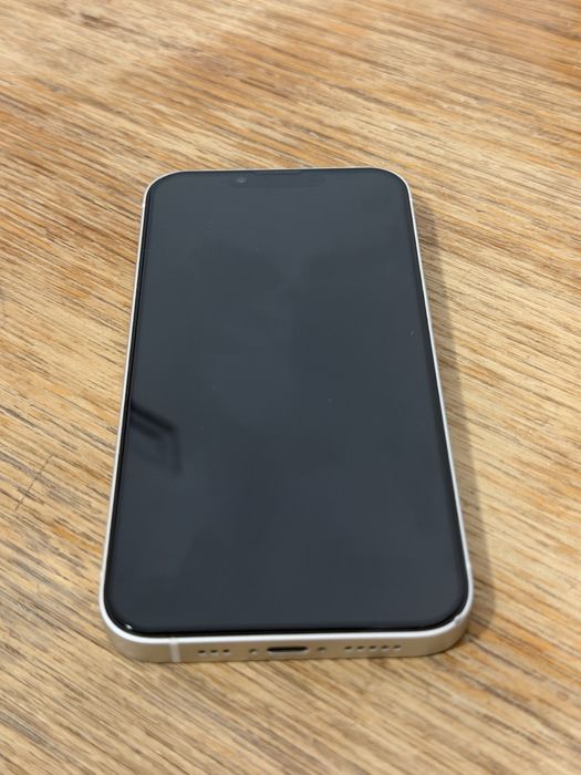 Iphone 13 / 77% батерия
