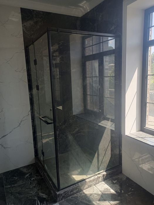 Душевые кабинки любой сложности