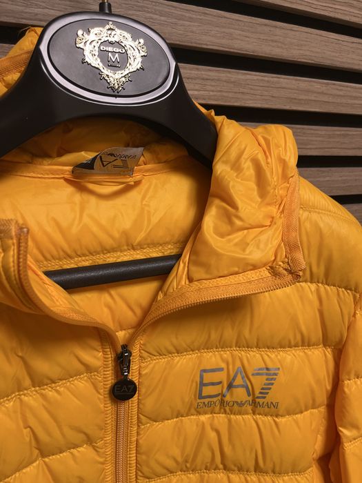 EA7 Emporio Armani: Light Down Hooded -Преходно яке пух- SM / Оригинал