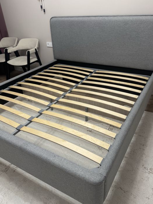 Продам 2-хспалтную кровать