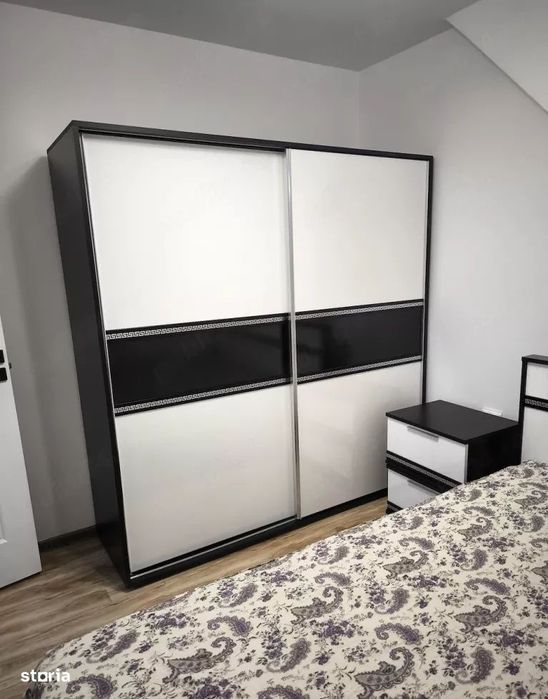 Apartament 3 camere zona Vasile Aron