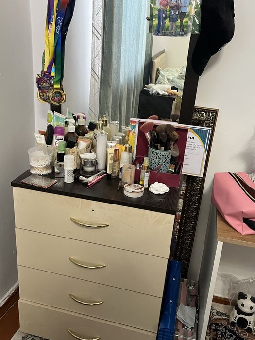 Спальный гарнитур