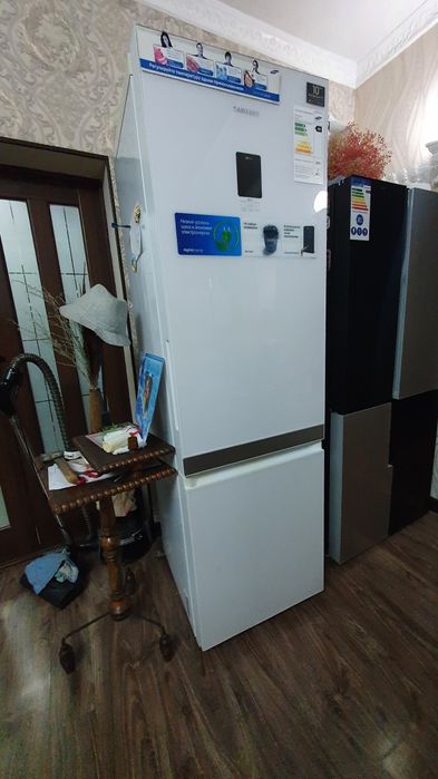 Холодильник самсунг!