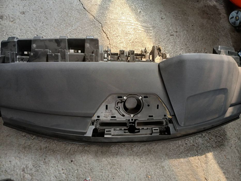 Резервни части за Рейндж Роувър Велар 2019