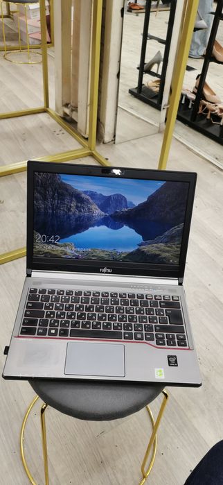 Ноутбук fujitsu E734