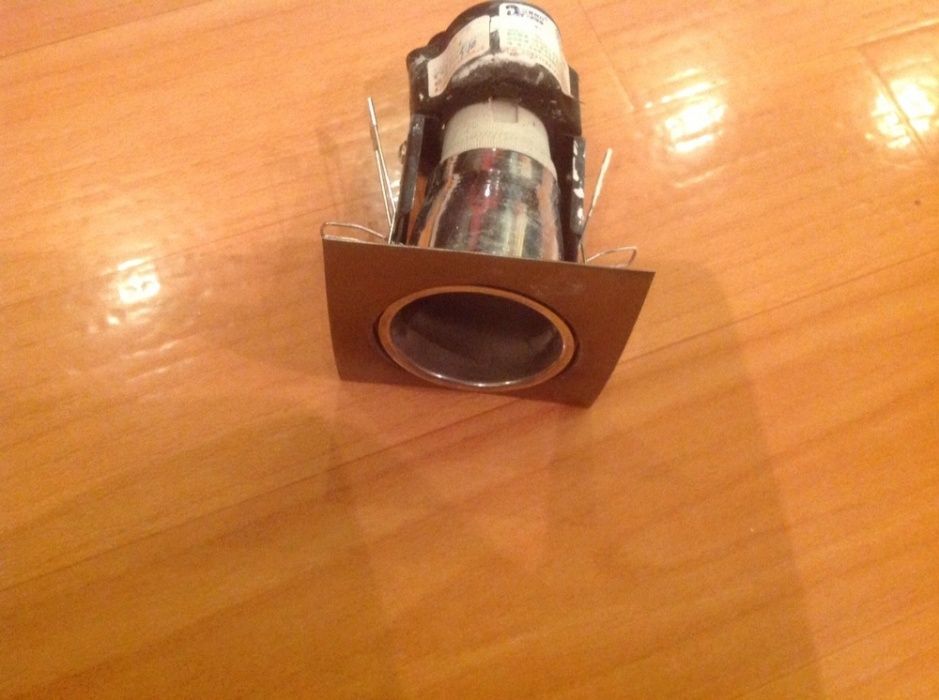 Сафиты-споты потолочные