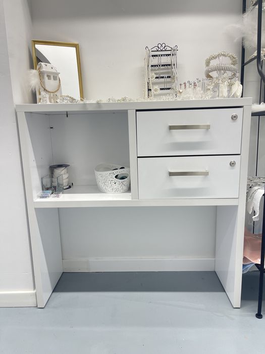 Консоль, комод в прихожую