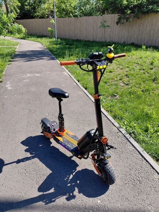 Продам самокат Kugoo G2 Max
