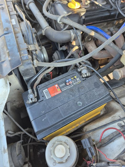 Автомобиль Волга 31105