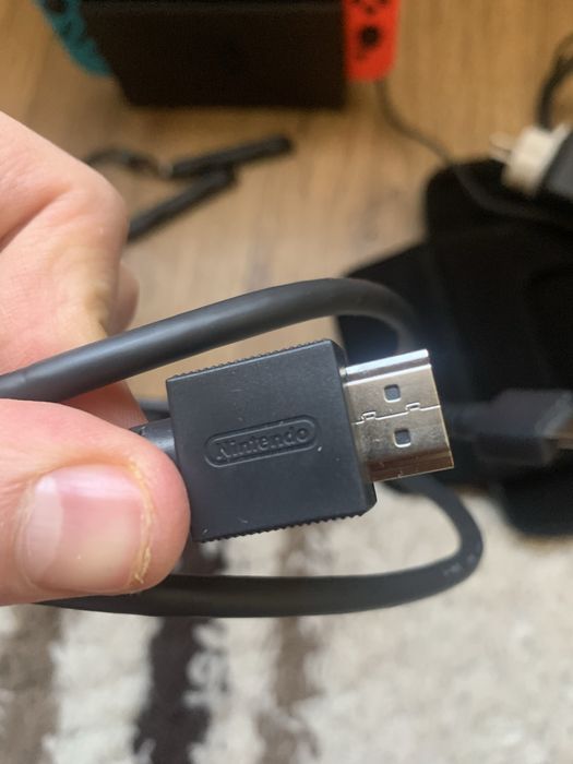 Nintendo Switch – 2 ревизия – Красный / Синий