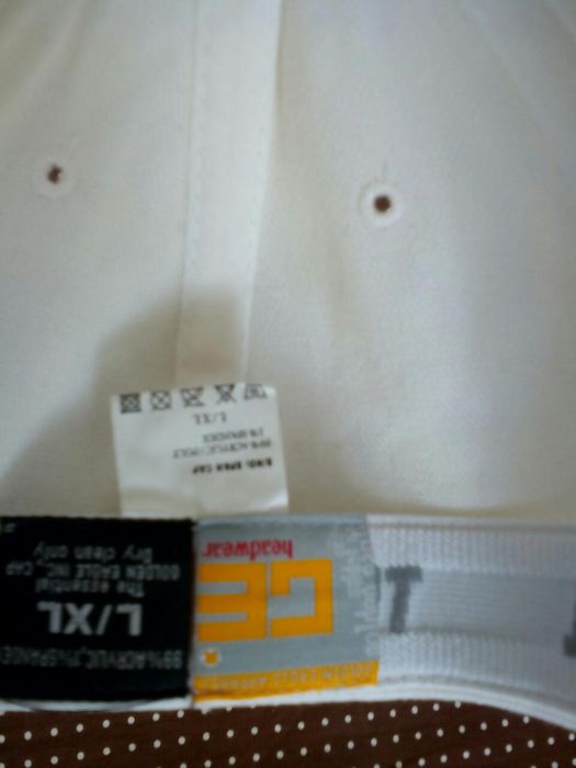 РАЗПРОДАЖБА! Зимна топла шапка, бяла шапка с козирка и шал/шалове