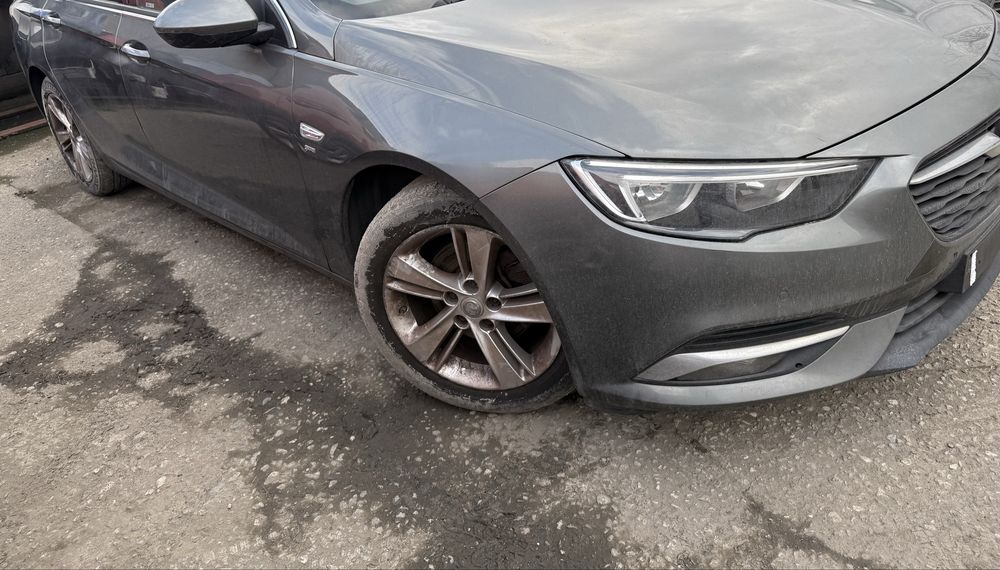 Opel Insignia 1.6 CDTI на части