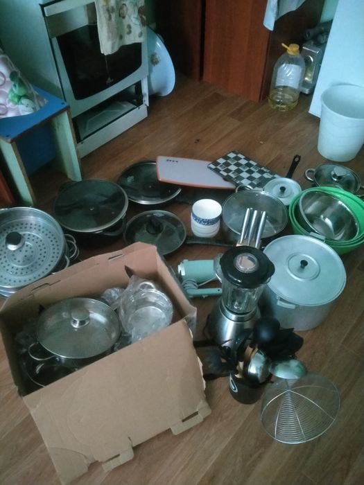 Посуда для дома хорошом состояние