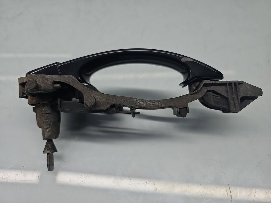Maner usa stanga fata Volkswagen Golf 5 Plus (5M1) [Fabr 2005-2008] LC