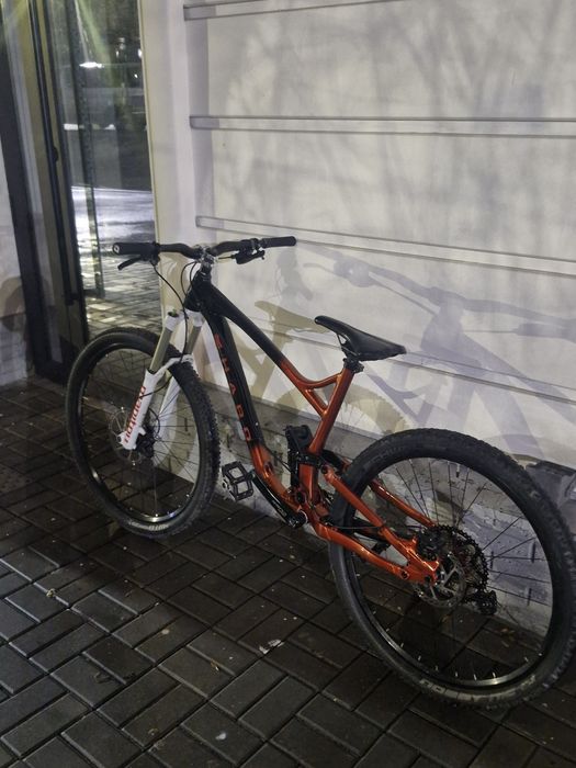 продаю двухподвес haro shift r5