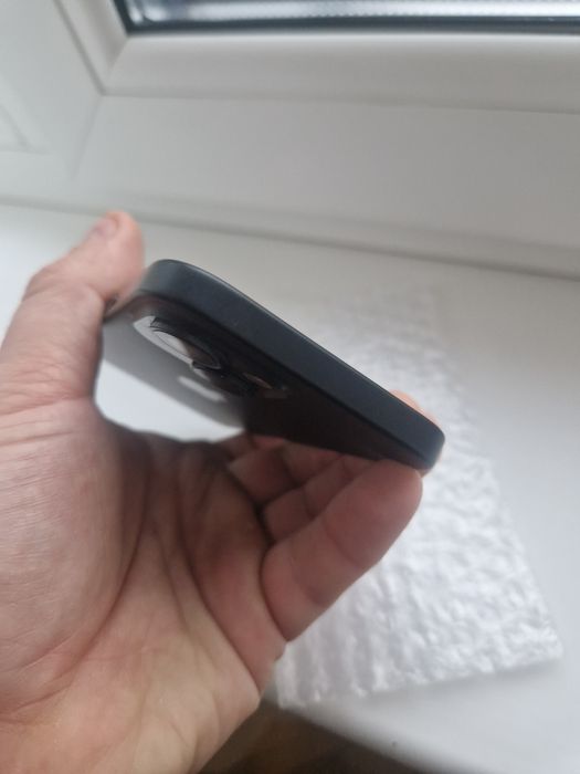 Carcasa originala iphone 15