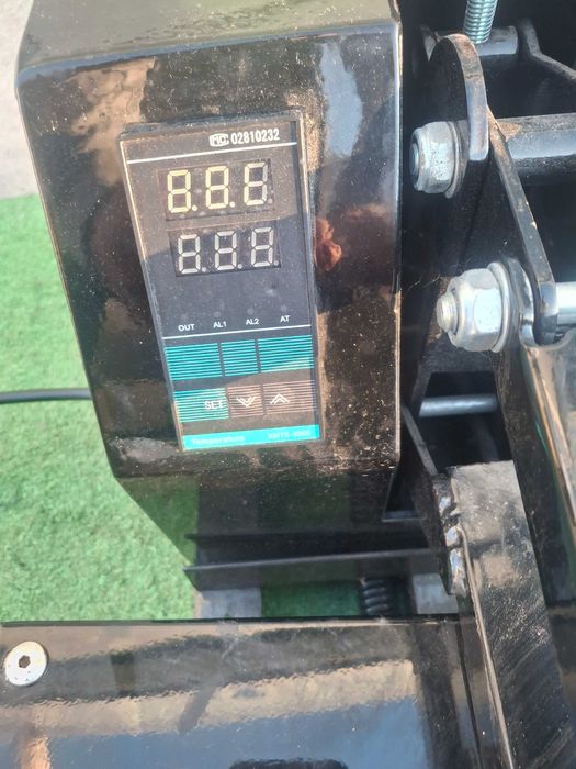 Термотрансферна Преса за тениски 37x37cm