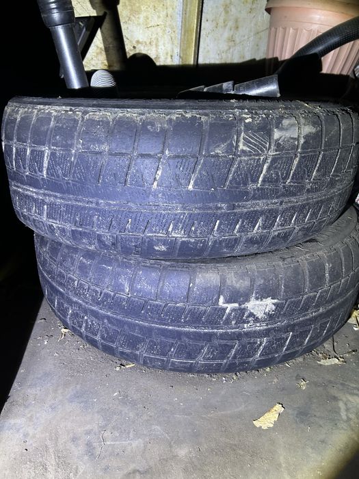 Продам зимнюю резину Bridgestone R16