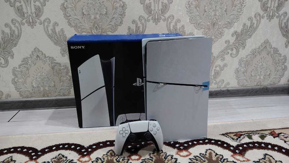 Playstation 5 slim  1 джойстик состояние как новый