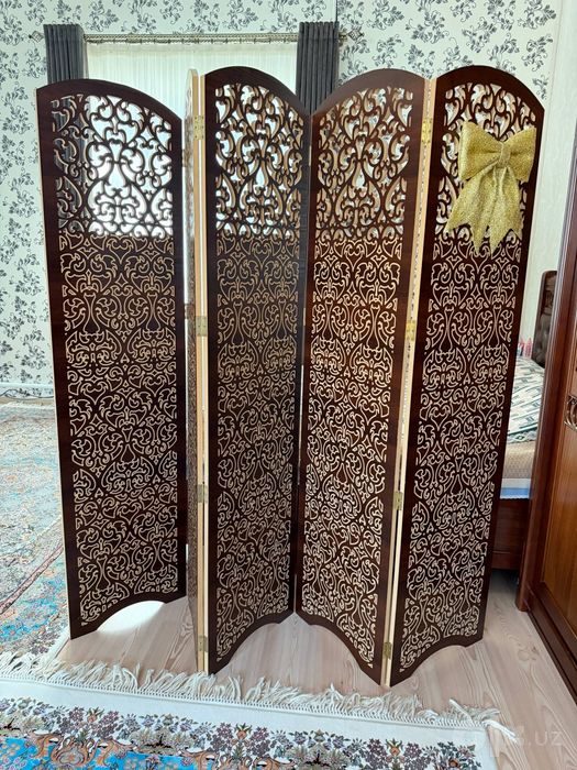 Ширма для спальни (декор)