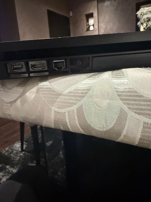 Ps4 slim -идва с 10 игри безплатно.