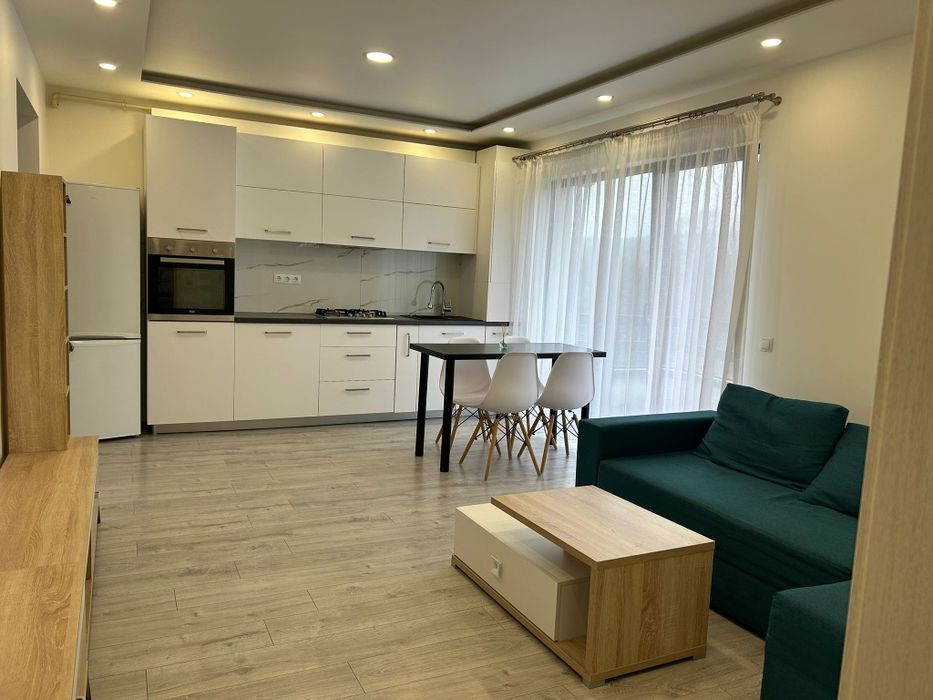 Inchiriez apartament