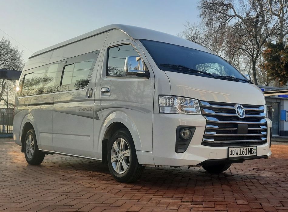 Заказать минивэн/микроавтобус до 12 человек